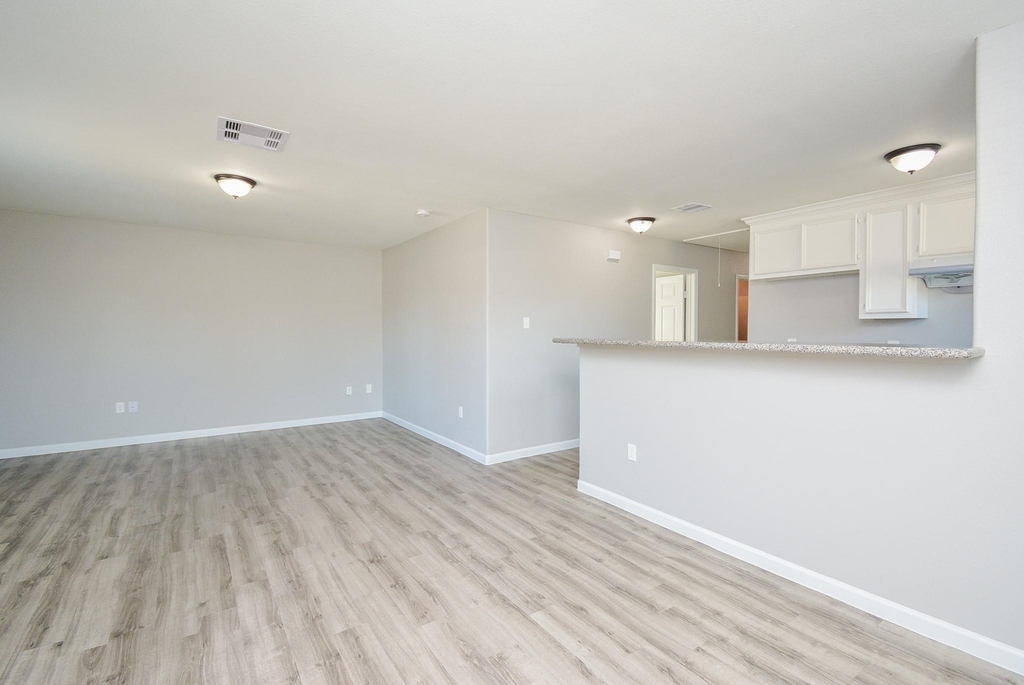 7611 Dyer Street - Photo 6