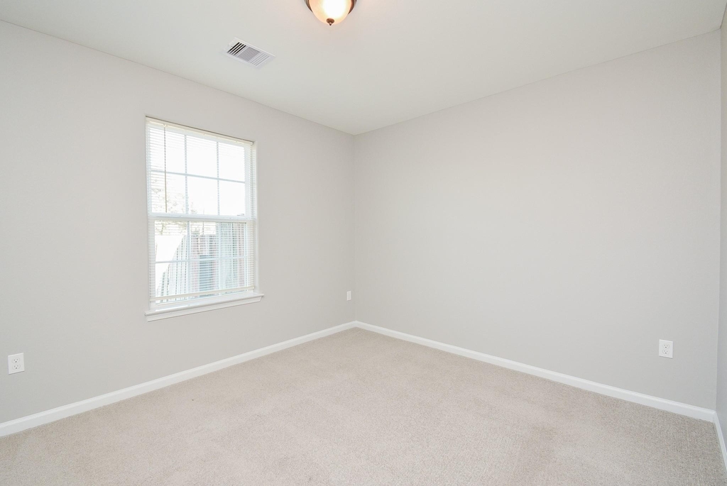 7611 Dyer Street - Photo 18