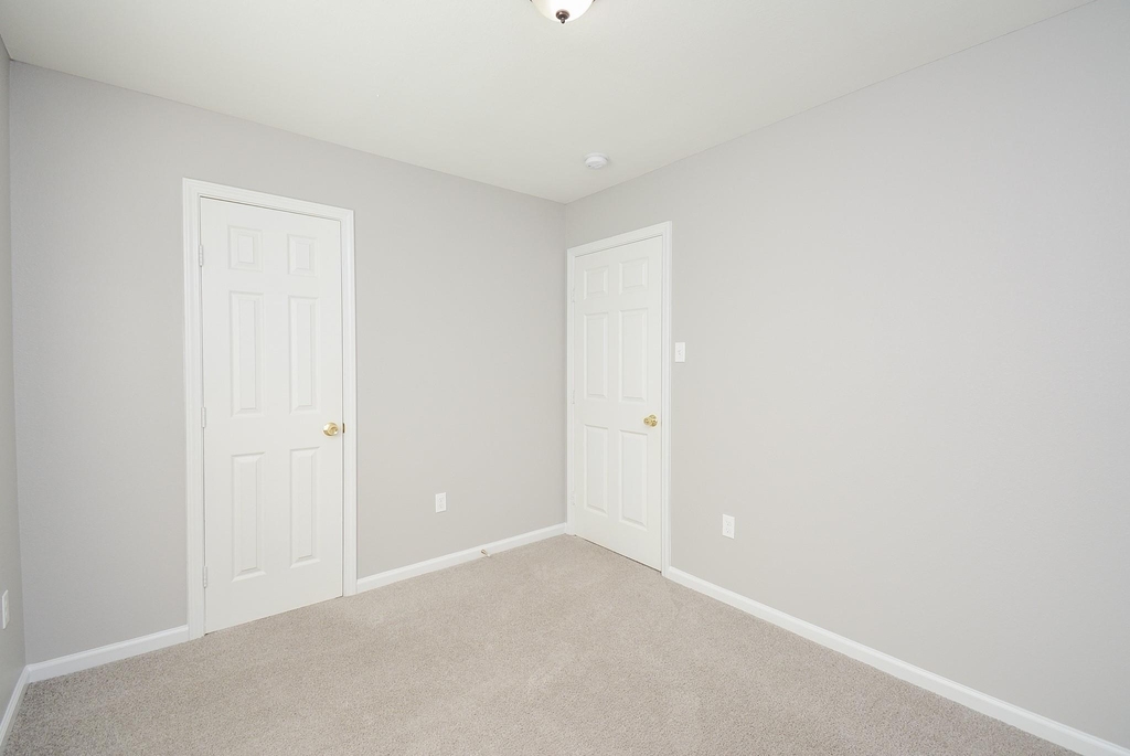 7611 Dyer Street - Photo 15