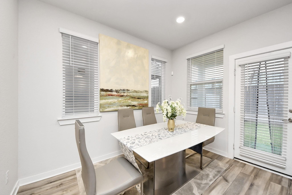 8207 Rising Stream Drive - Photo 11