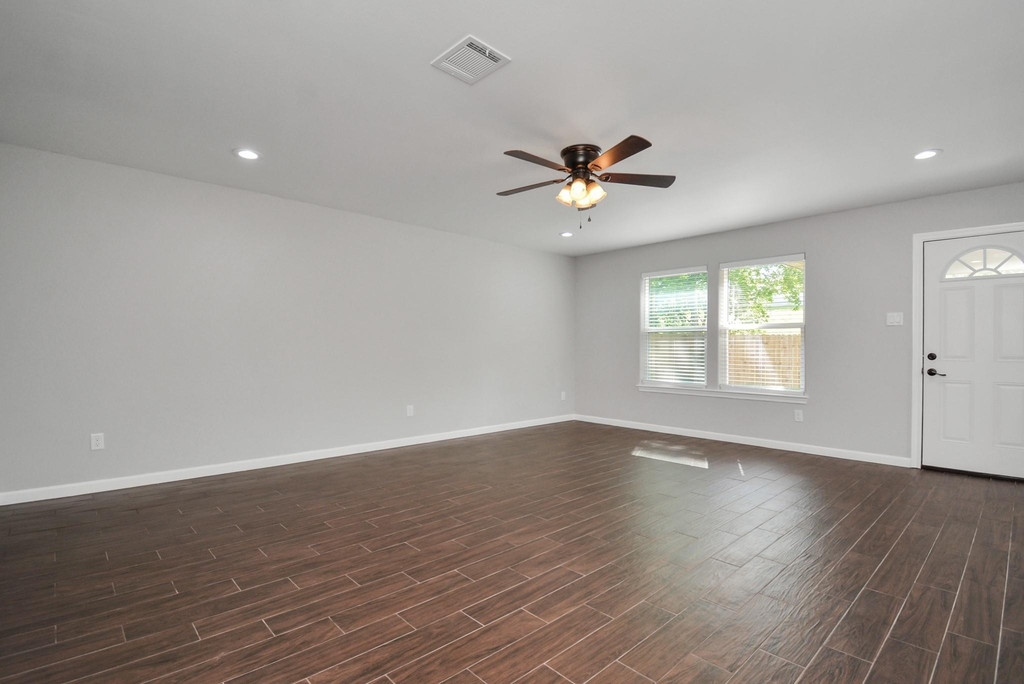 15426 Appleridge Drive - Photo 18