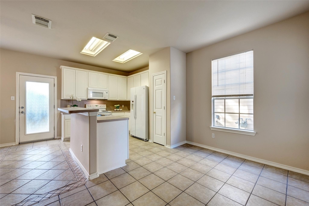 16535 Cairngrove Lane - Photo 5