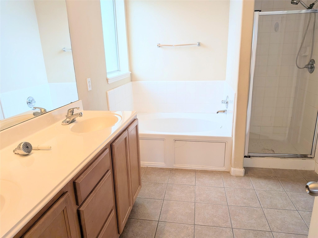 4911 Spring Showers Court - Photo 8