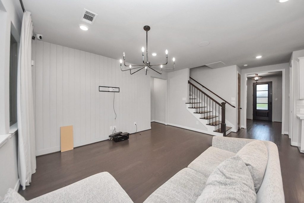 108 Summer Pool Court - Photo 16
