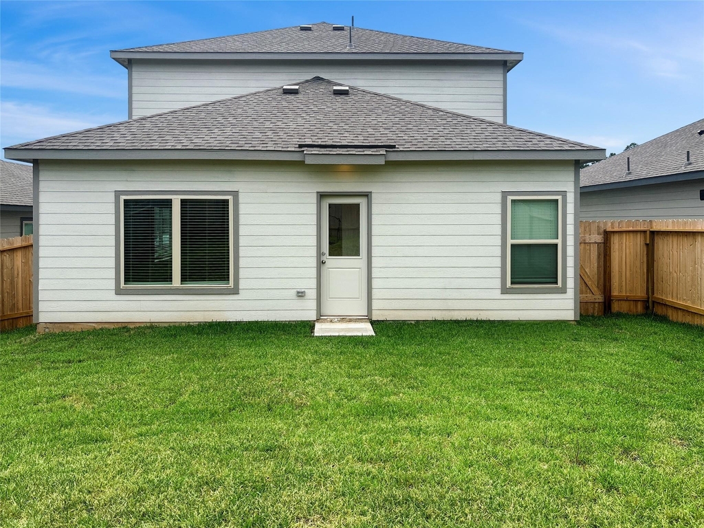 632 Levine Court - Photo 0