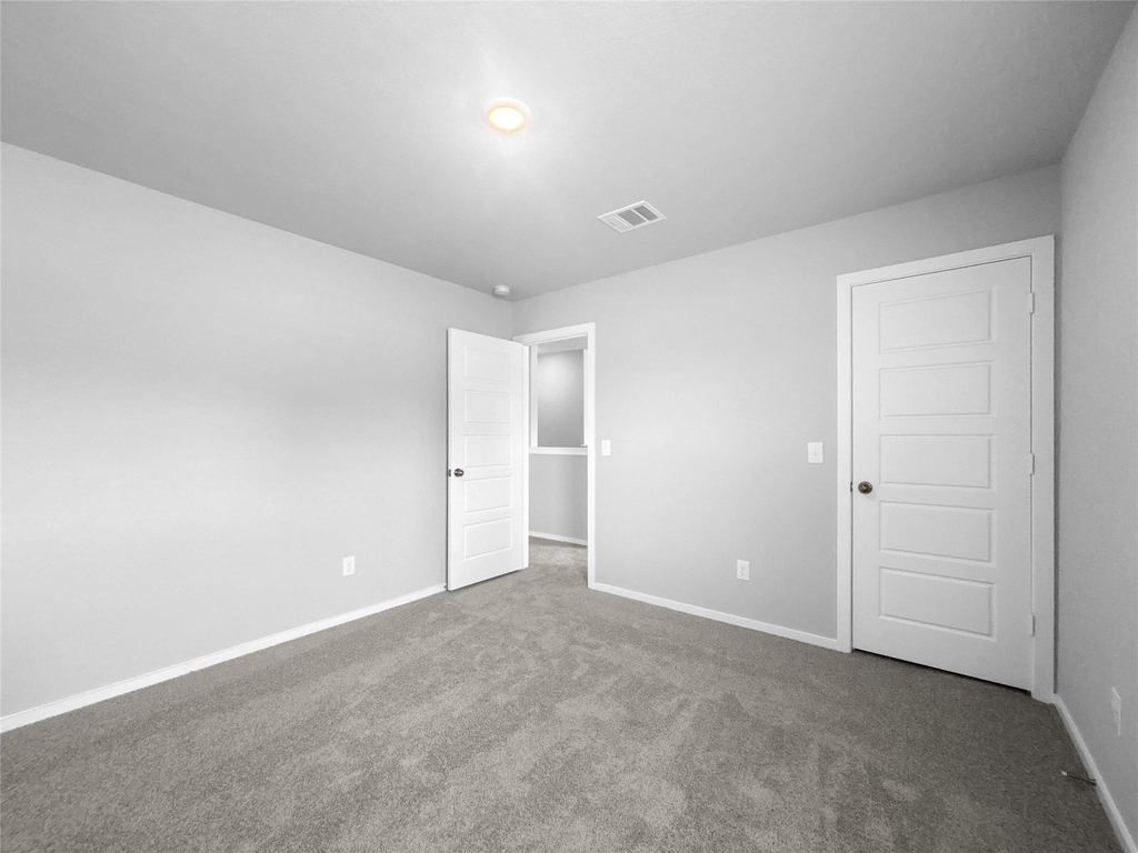 632 Levine Court - Photo 4