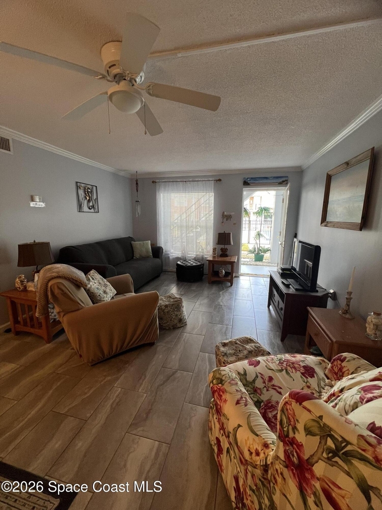 190 E Olmstead Drive - Photo 4