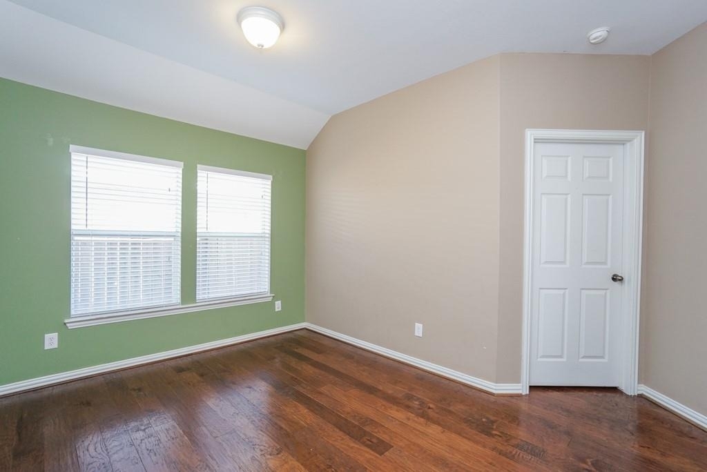 7102 Thistlewood Park Court - Photo 21