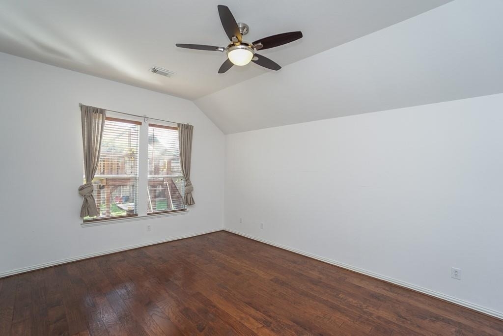 7102 Thistlewood Park Court - Photo 15