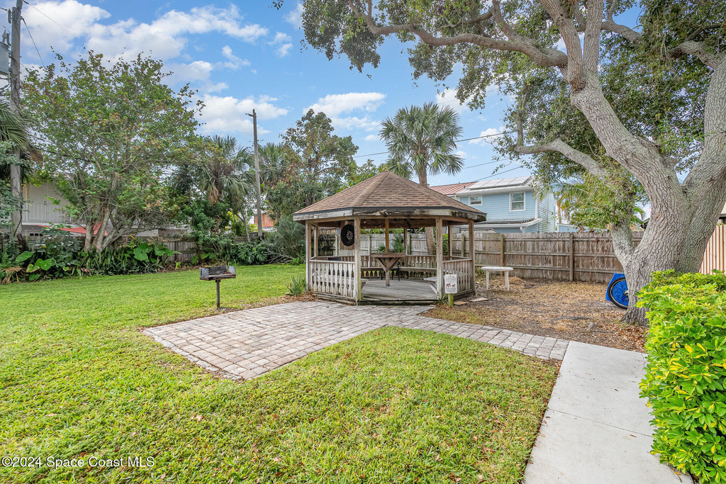 211 Circle Drive - Photo 16