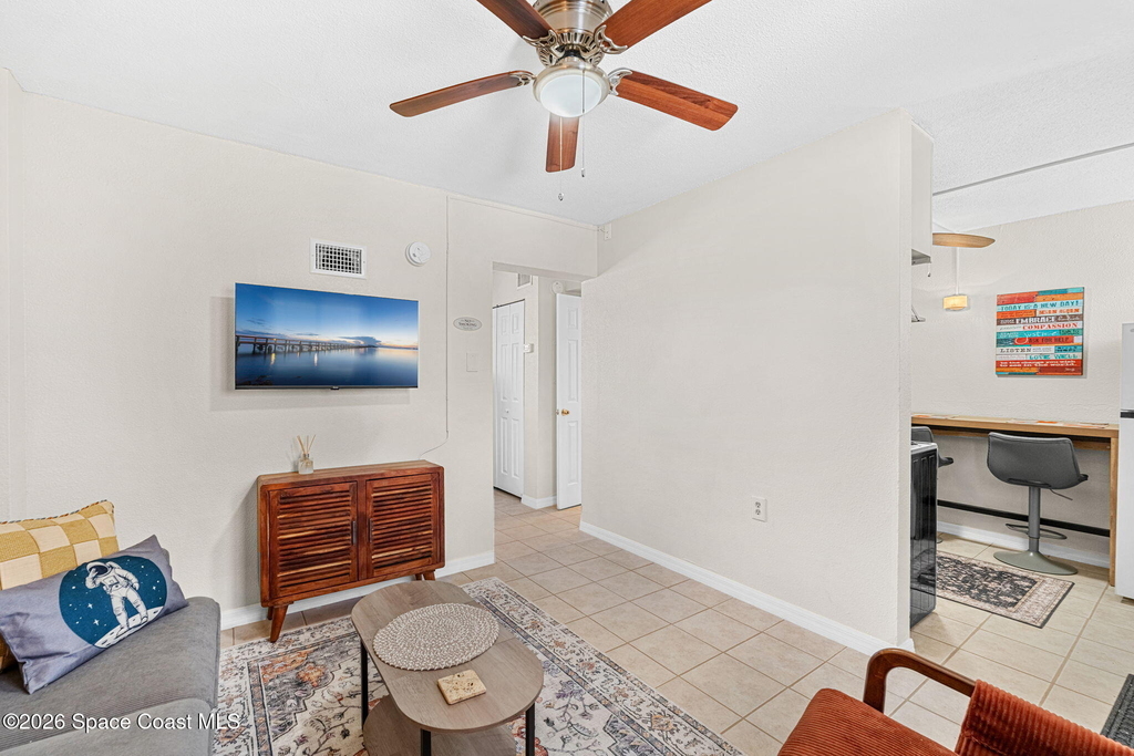 211 Circle Drive - Photo 8