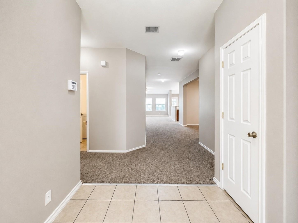 9430 Anderson Way - Photo 2