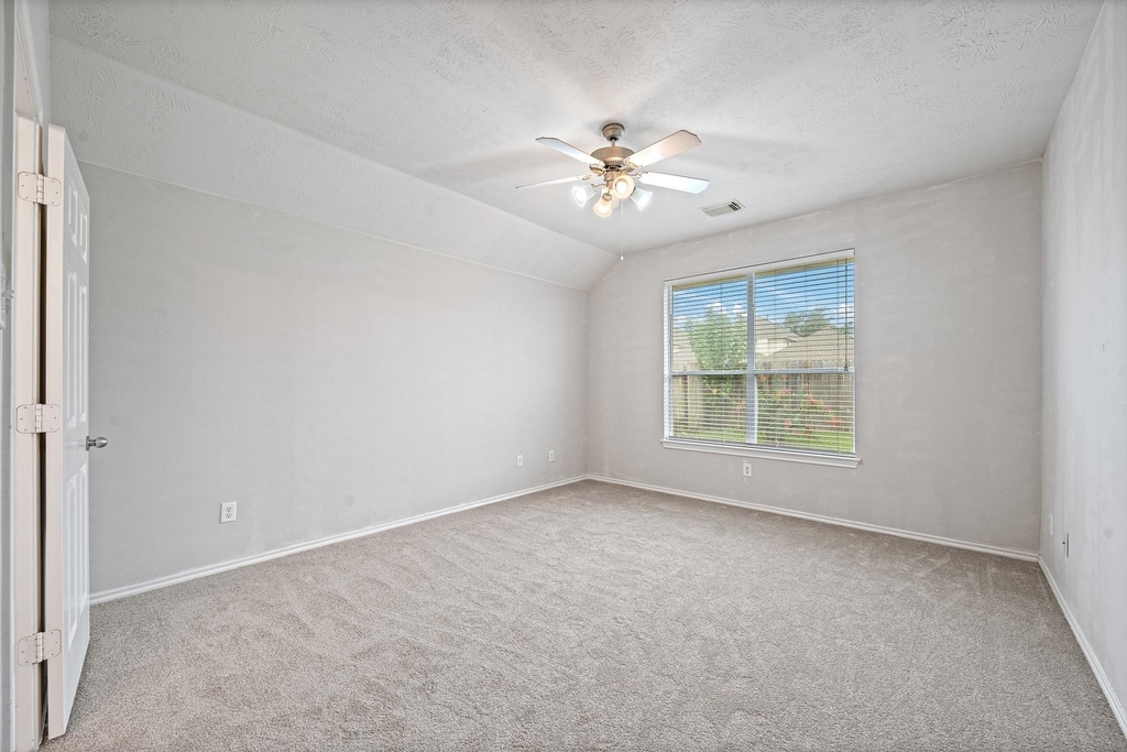 6423 Bonnie Chase Lane - Photo 17