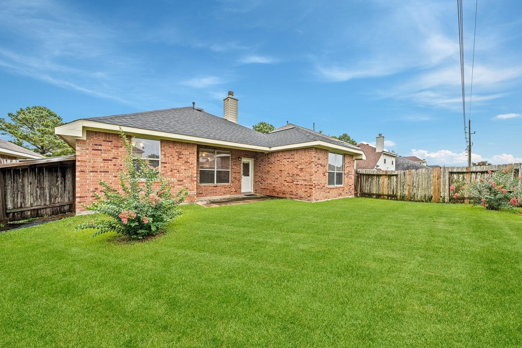 6423 Bonnie Chase Lane - Photo 30