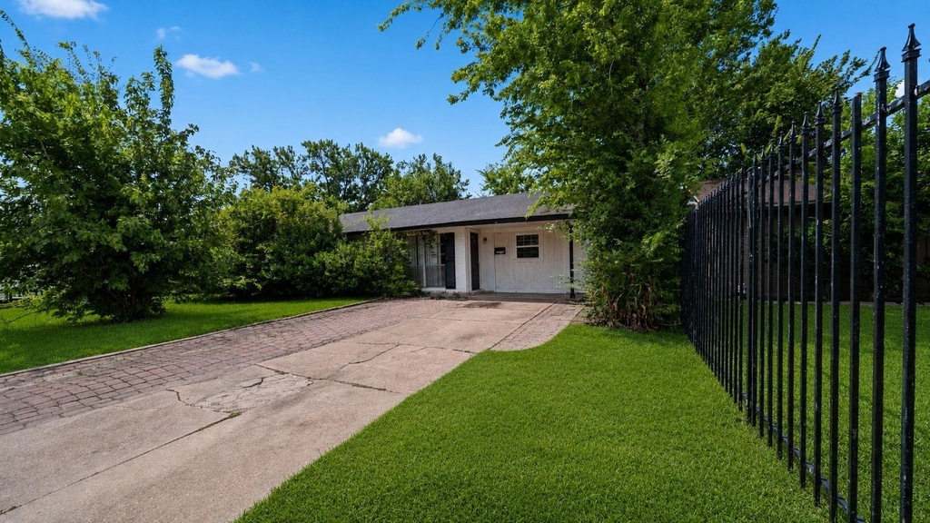 5242 Greylog Drive - Photo 20