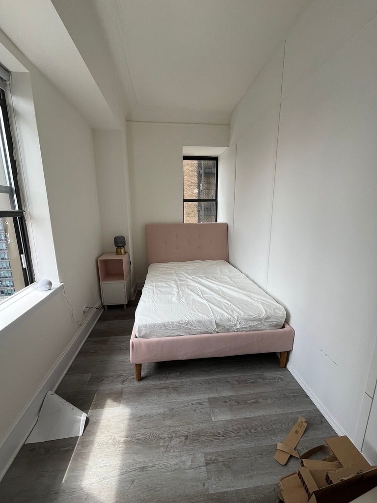 50w West 34th Street - Photo 5