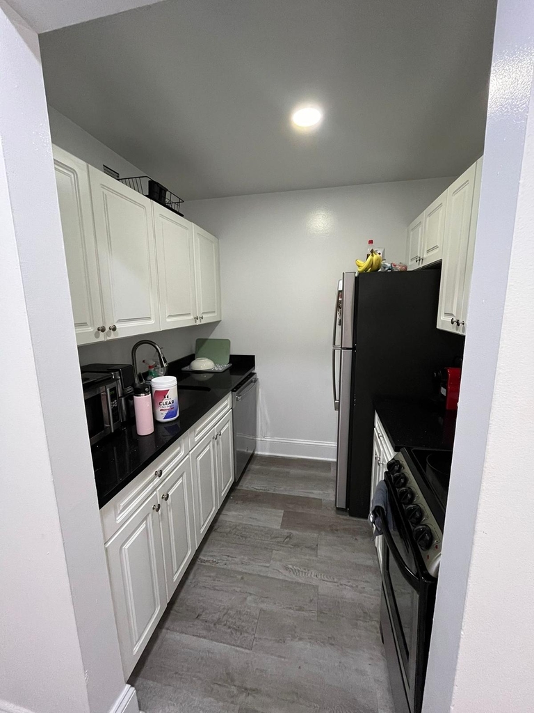 50w West 34th Street - Photo 2