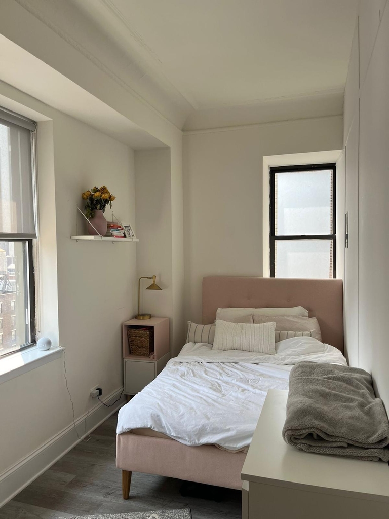 50w West 34th Street - Photo 0