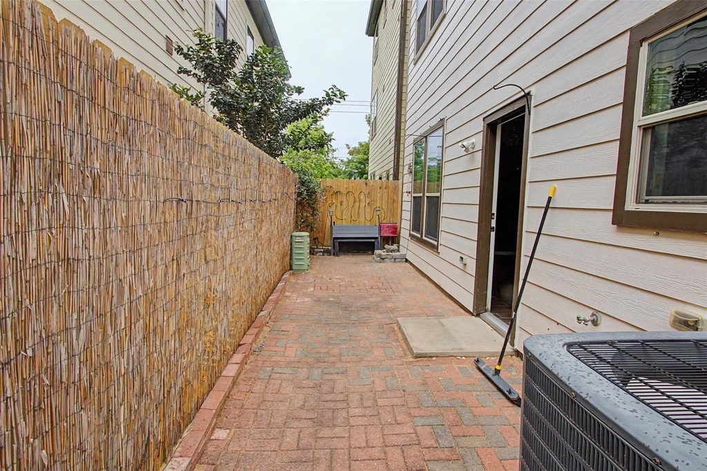 6363 Fairdale Lane - Photo 28