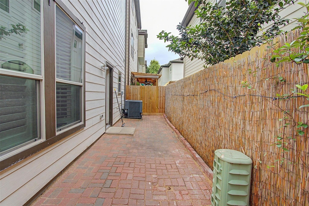 6363 Fairdale Lane - Photo 27