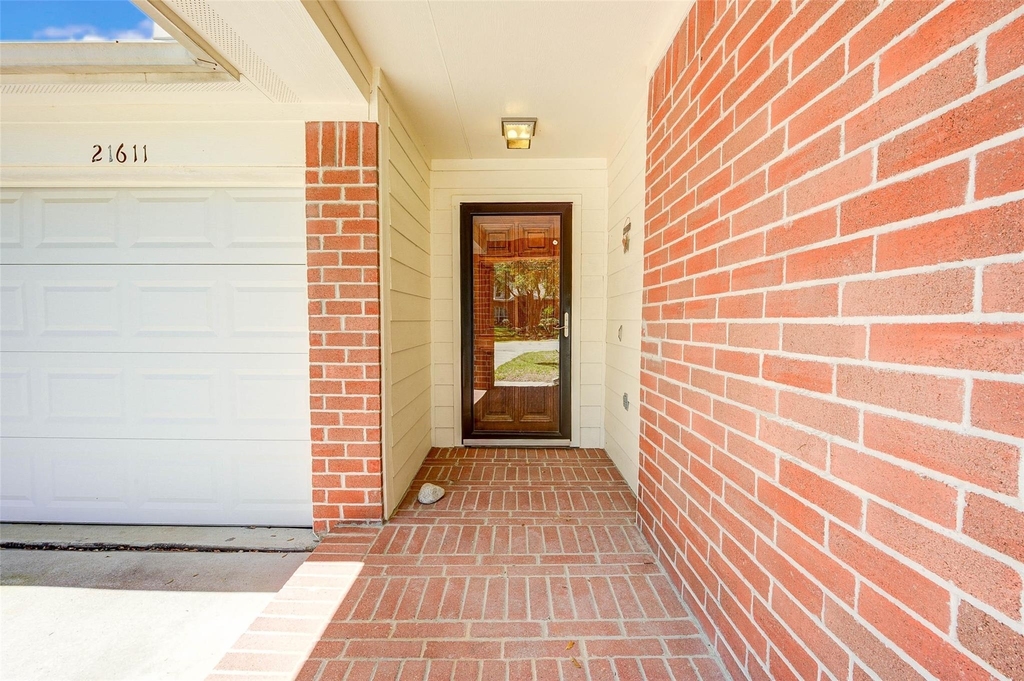 21611 Country Club Green Way - Photo 5