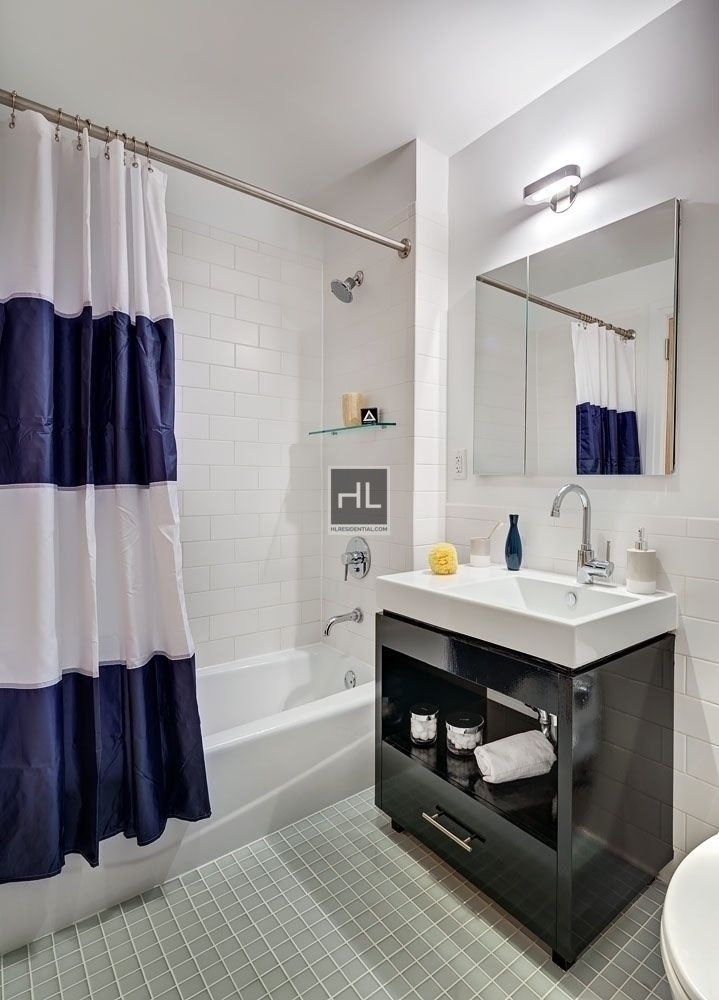 West 54th Street - Photo 4
