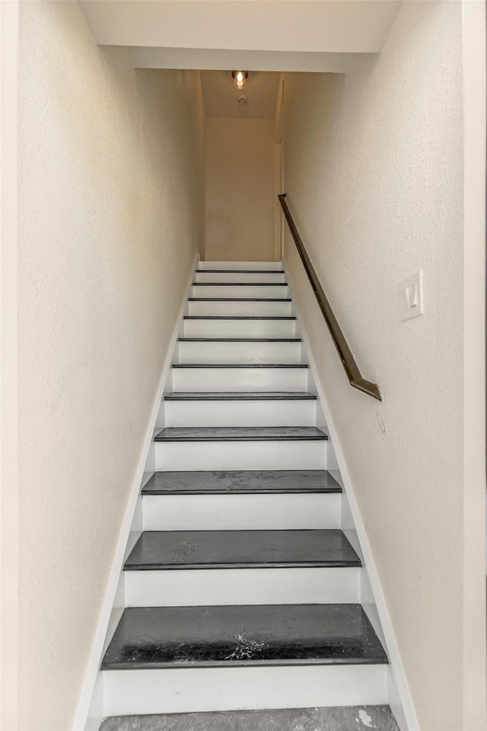 6327 Illinois Street - Photo 11