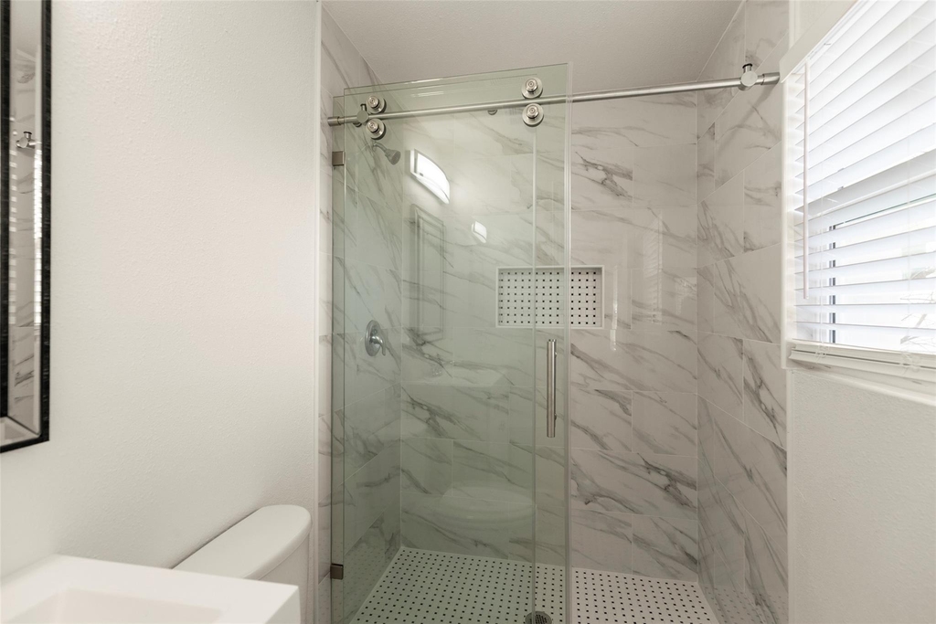6327 Illinois Street - Photo 4