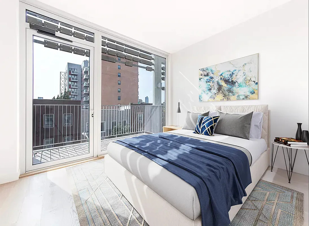 632 Lorimer Street - Photo 1