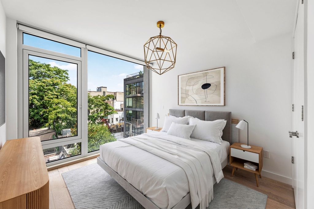 632 Lorimer Street - Photo 8