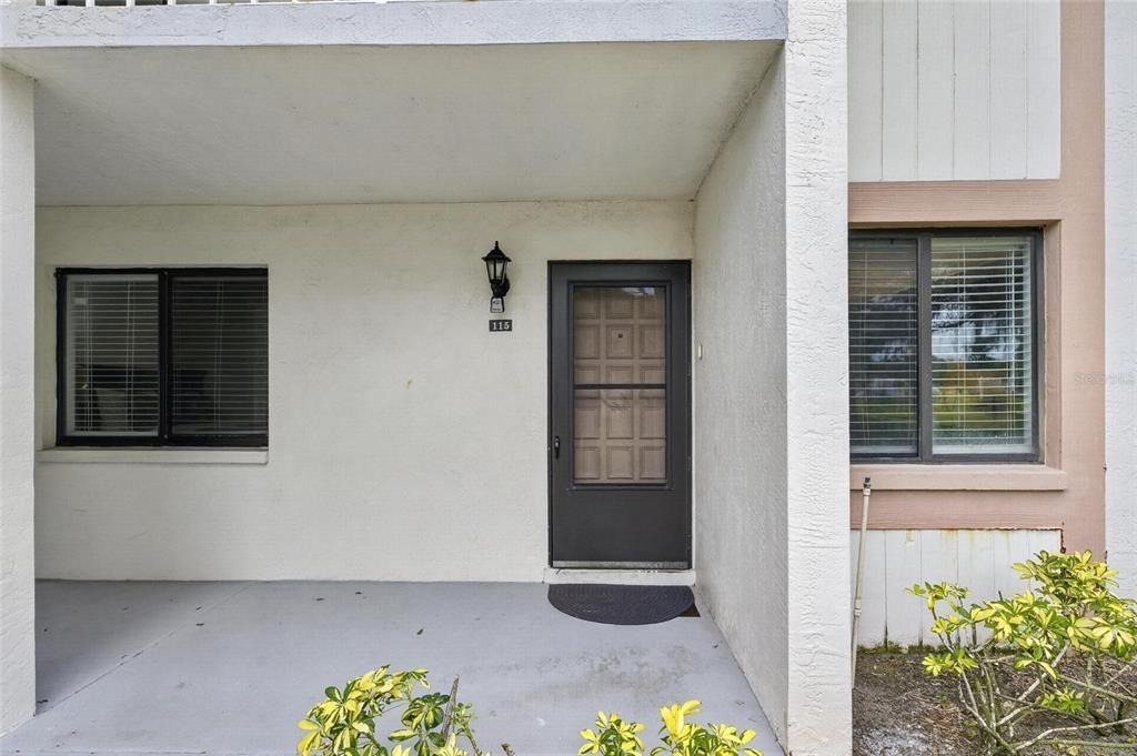 115 Lakeview Place - Photo 11