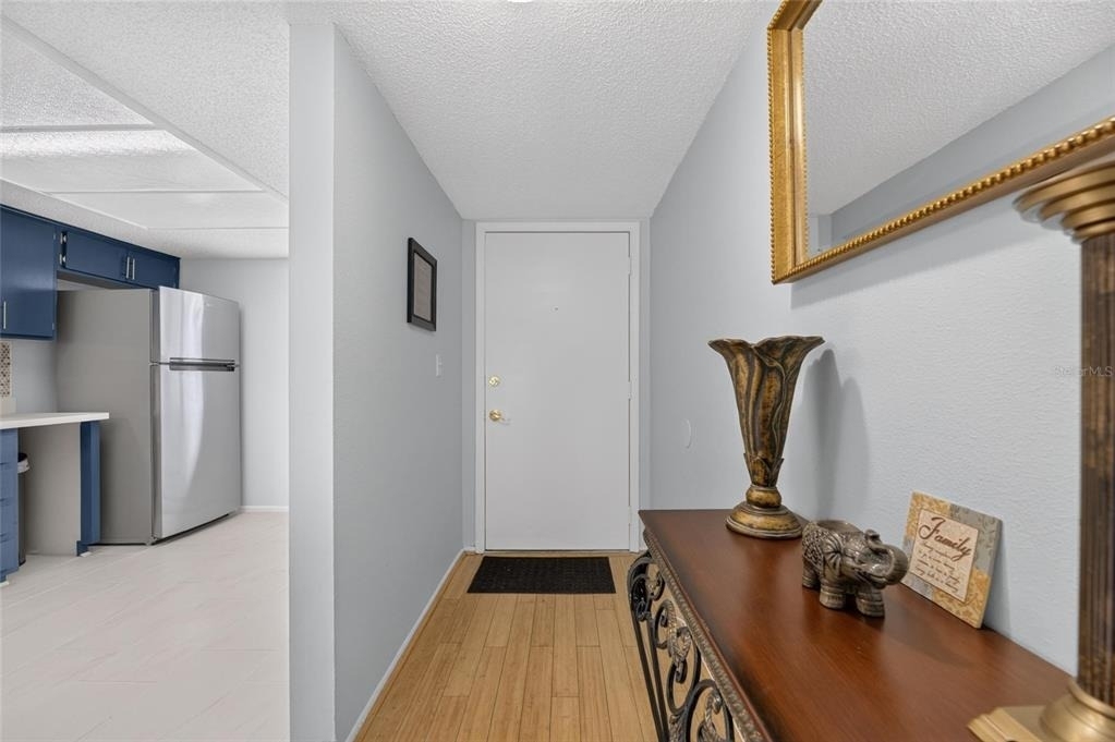 115 Lakeview Place - Photo 12