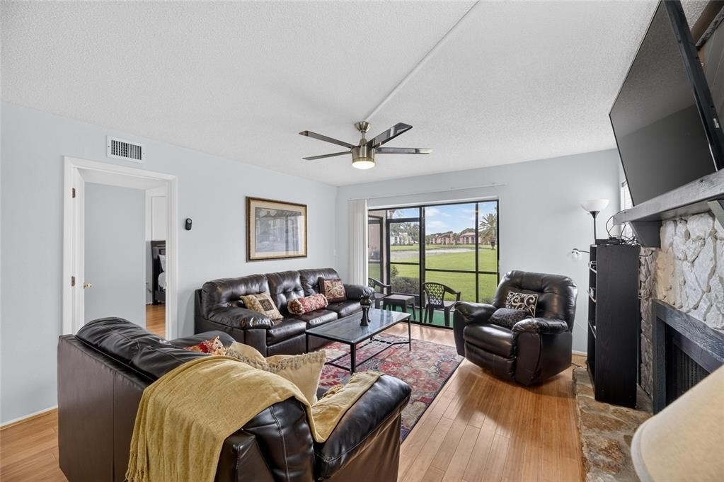 115 Lakeview Place - Photo 28