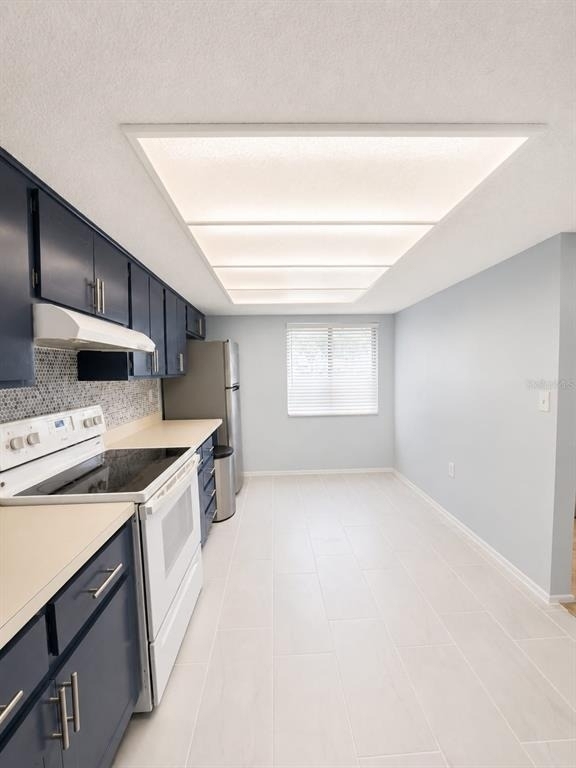 115 Lakeview Place - Photo 7