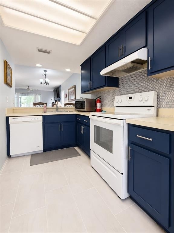 115 Lakeview Place - Photo 6