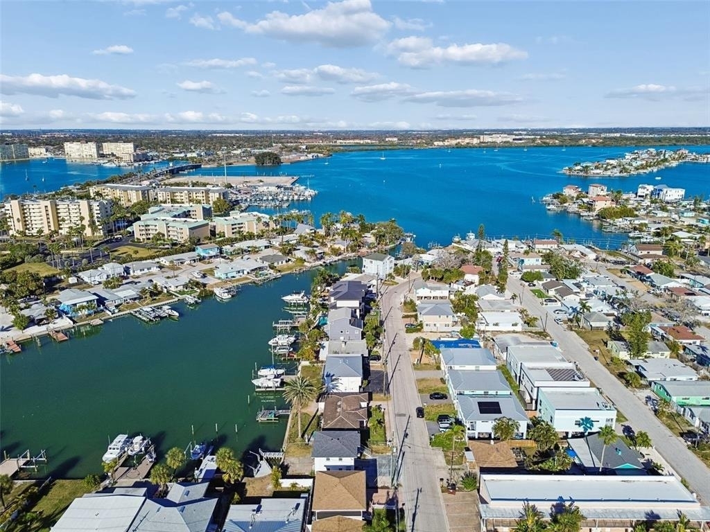 14919 N Bayshore Drive - Photo 37
