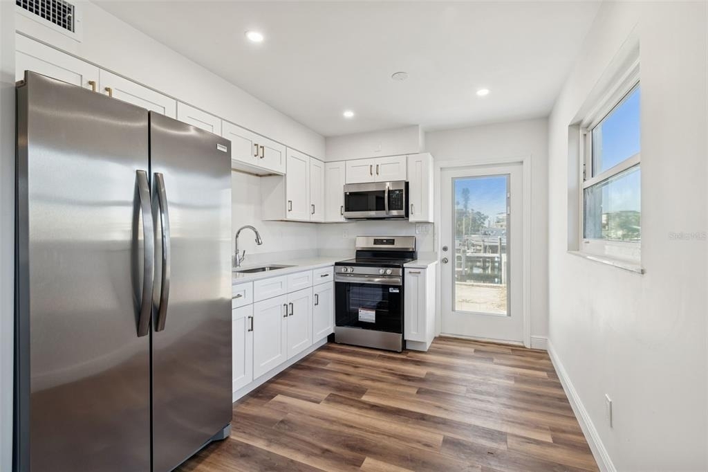 14919 N Bayshore Drive - Photo 13