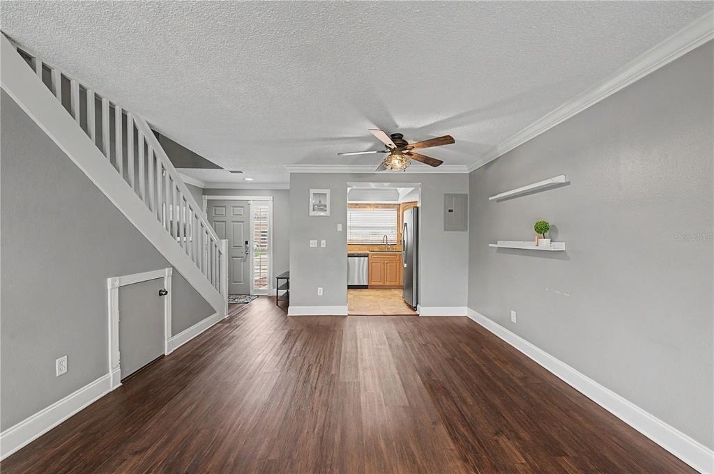 3010 S Pines Drive - Photo 3