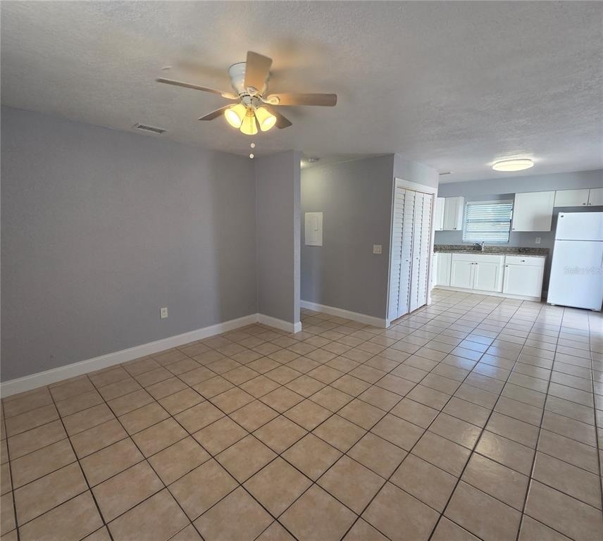 5720 N Lincoln Avenue - Photo 4