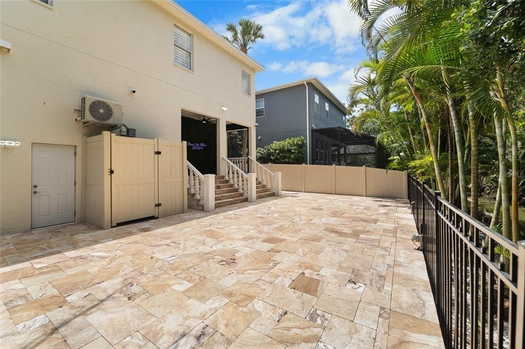 4802 W Beachway Drive - Photo 36
