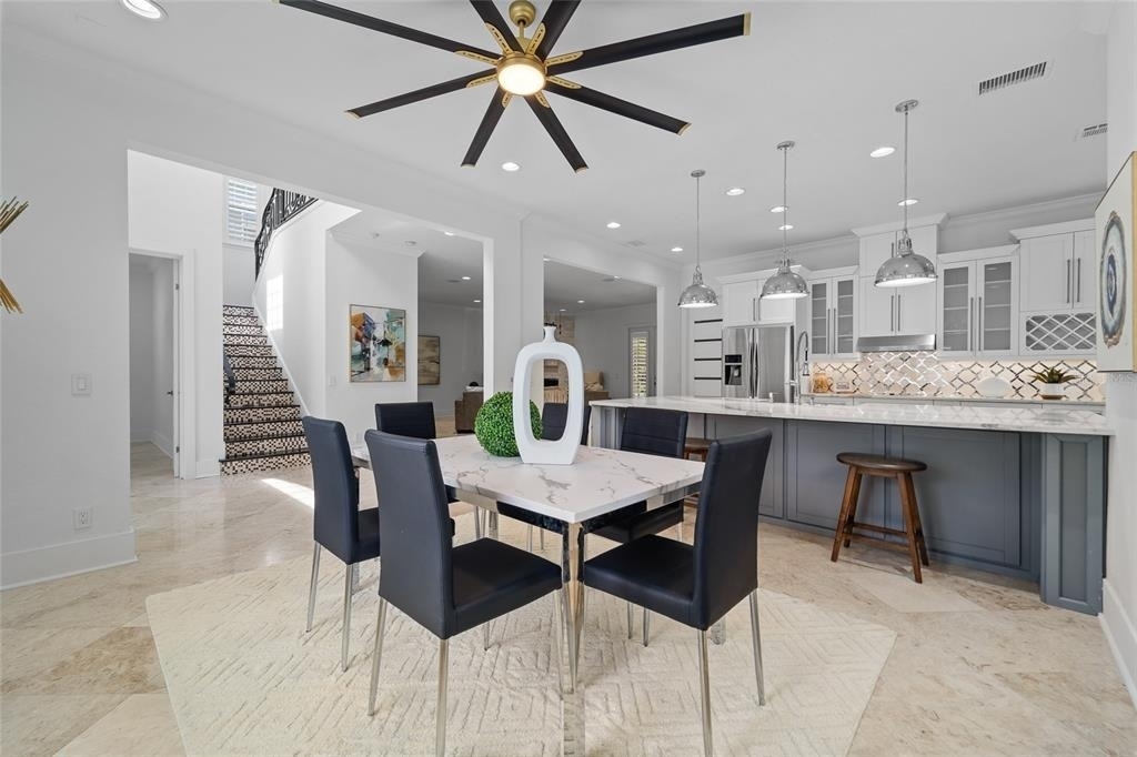 4802 W Beachway Drive - Photo 3