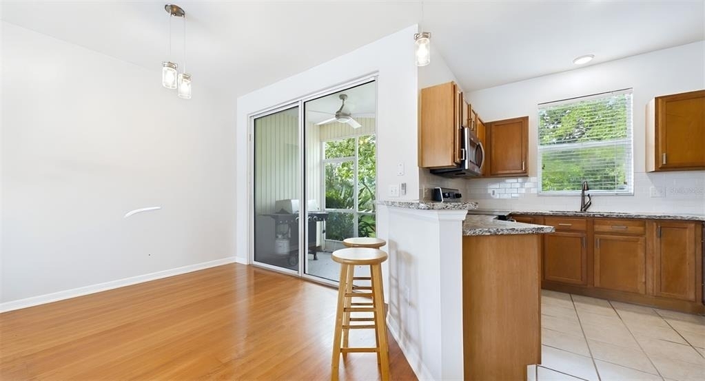 12426 Country White Circle - Photo 4