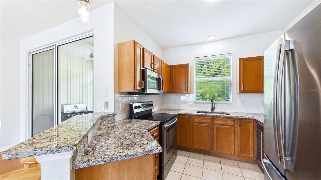 12426 Country White Circle - Photo 3