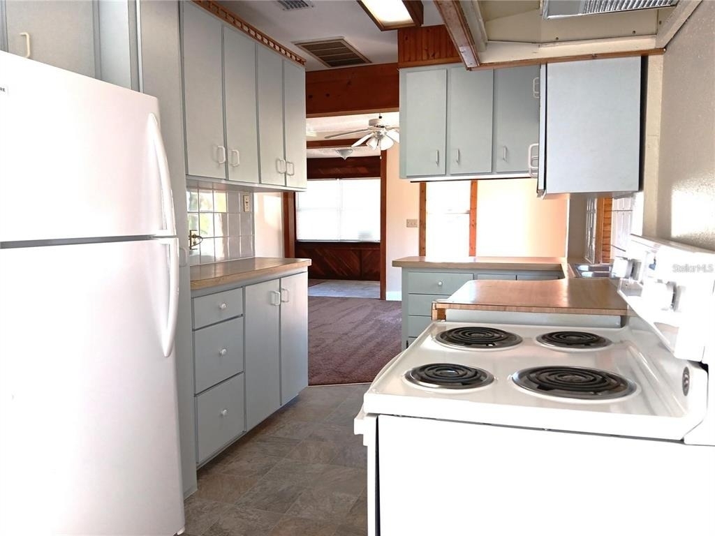 4840 19th Street N - Photo 8