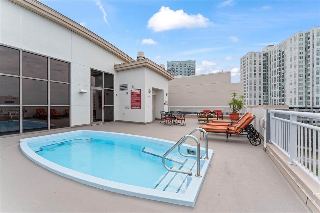 1108 N Franklin Street - Photo 31