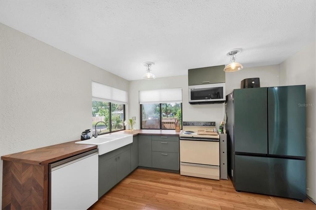 1840 51st Street S - Photo 28