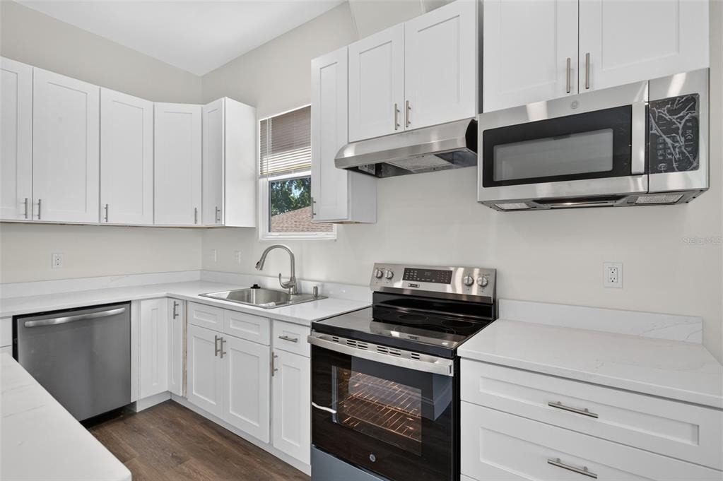 3022 W Douglas Street - Photo 3