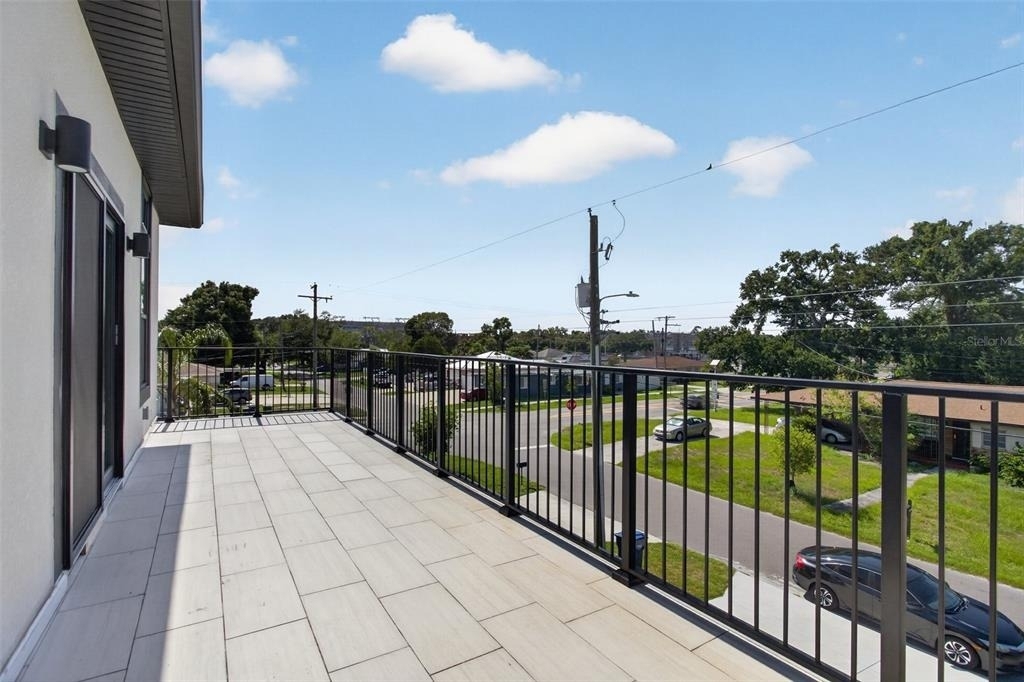 3022 W Douglas Street - Photo 5