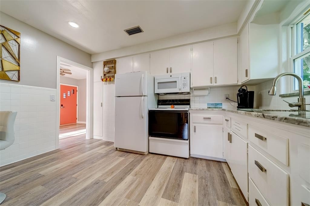 10802 Mohawk Road - Photo 7