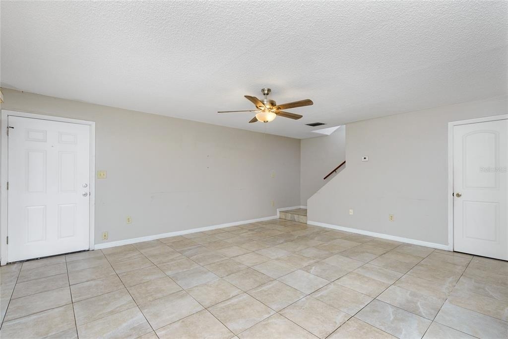 1023 Spring Meadow Drive - Photo 9